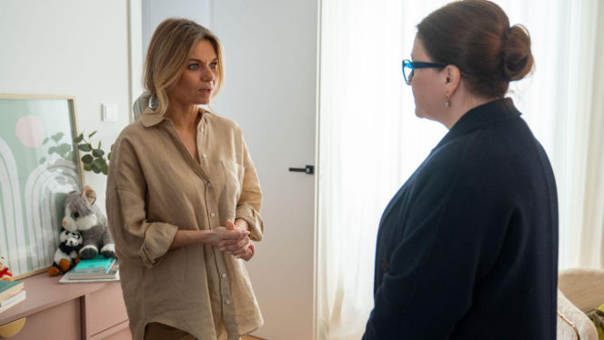 Na dobre i na złe odc. 992. Agata Woźnicka (Emilia Komarnicka), kuratorka (Elżbieta Firek)