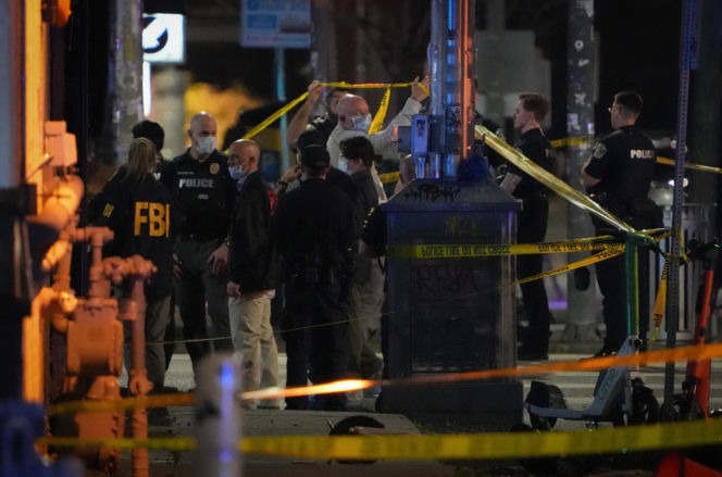 Zamach w USA! Mordował z napisem "własność Allaha" na piersiach