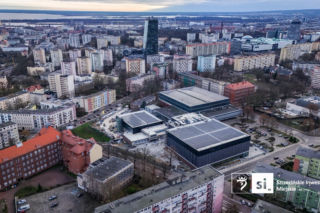 Nowy Szczeciński Dom Sportu nabiera ostatecznych kształtów. Montują krzesełka i przegrodę basenową