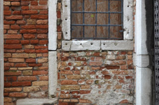 Nawiedzony pałac na sprzedaż! Musisz mieć 84 miliony