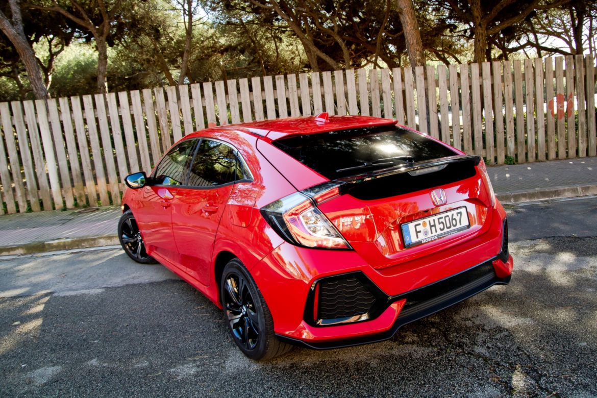 Honda Civic X 1.0 T i-VTEC 129 KM