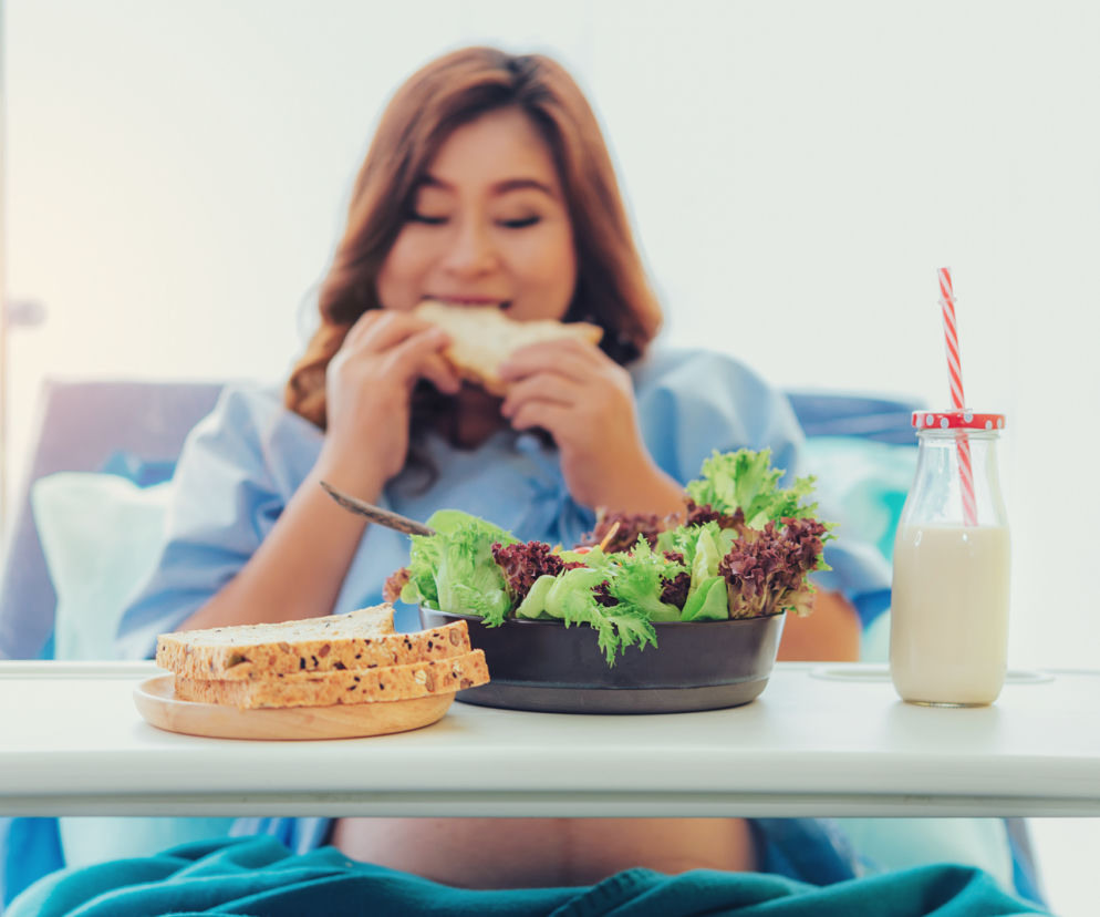 Czy wolno jeść i pić w czasie porodu?