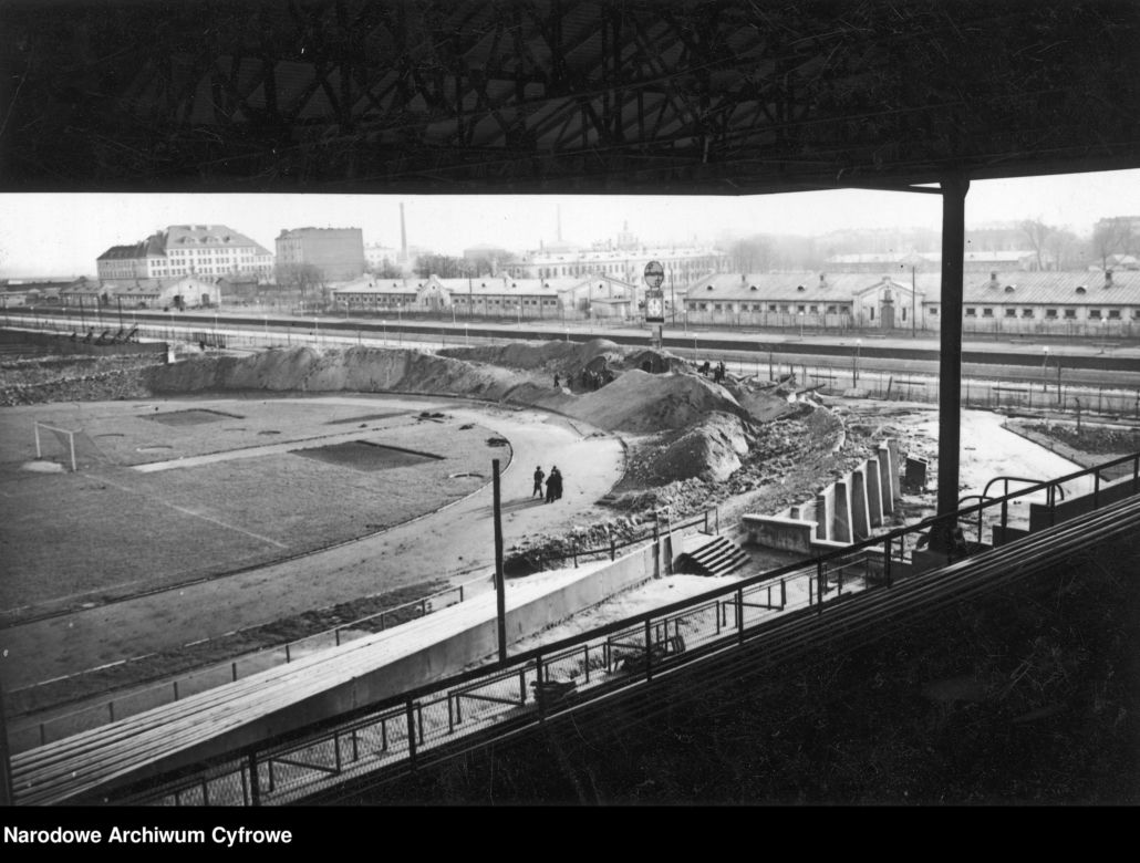 Stadion Legii Warszawa sprzed 90 lat. Na nim rozgrywano pierwsze mecze drużyny
