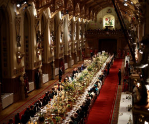 Wszyscy mówią o księżnej Kate. Na głowie ma tiarę Diany, w uszach kolczyki zmarłej królowej