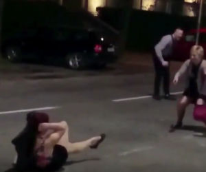 Szalona impreza na środku ulicy! Striptiz i breakdance na Radziszewskiego