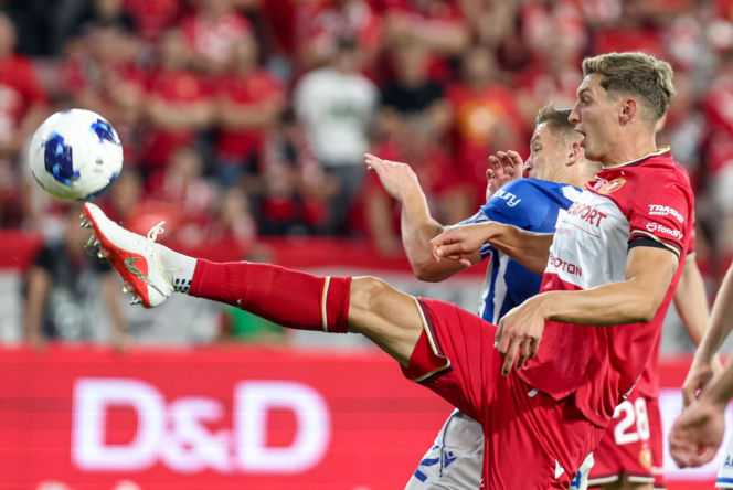 Widzew Łódź - Lech Poznań: Zdjęcia kibiców z meczu 6. kolejki PKO BP Ekstraklasy