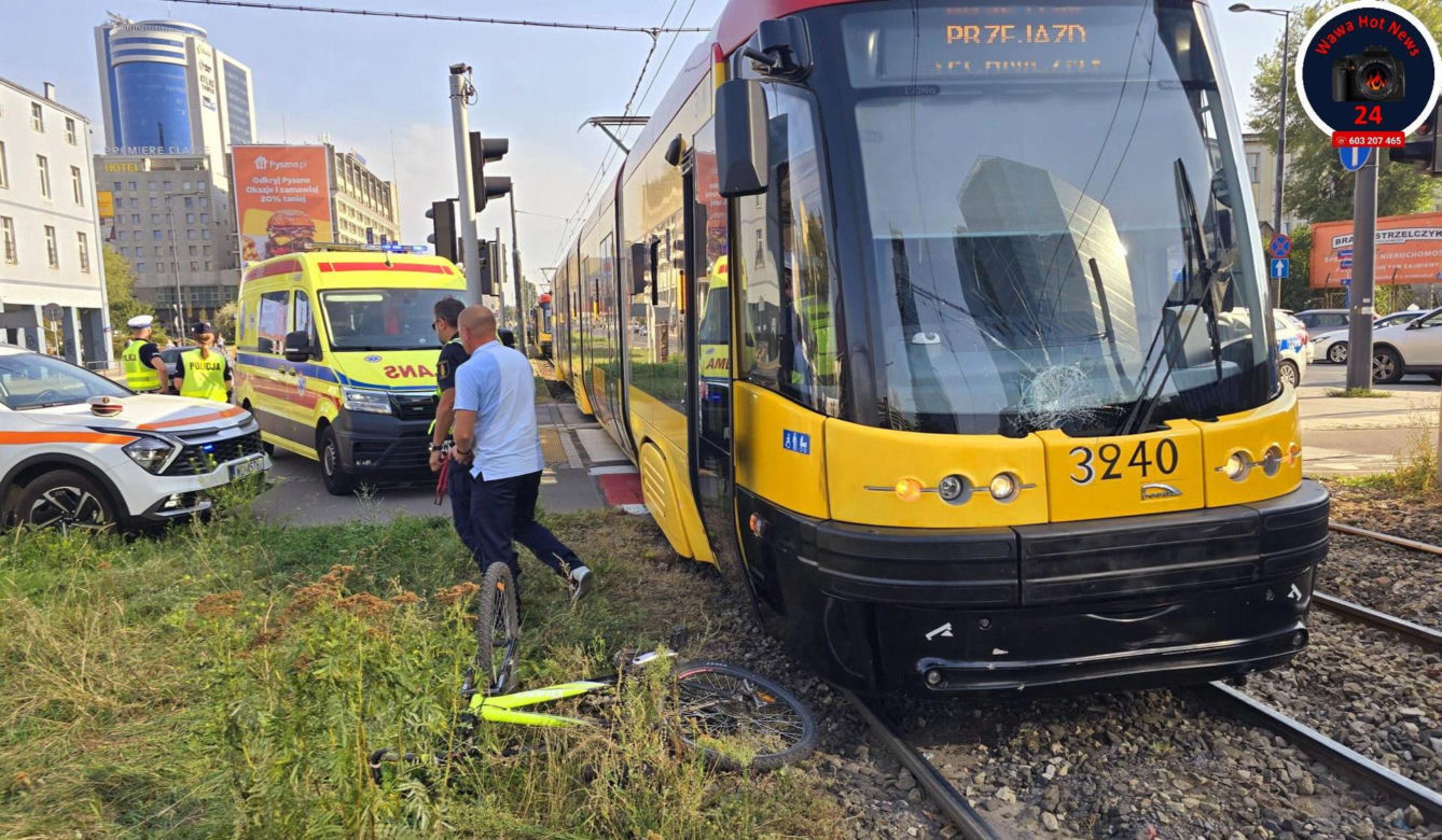Zderzenie rowerzystki z tramwajem na Woli