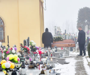 Bandyci spalili Henryka i Małgorzata. Krewnych pochowano osobno