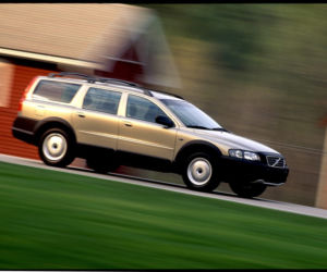 Volvo zapowiada V90 Cross Country!