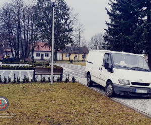 Pijak pędził bez koła po centrum