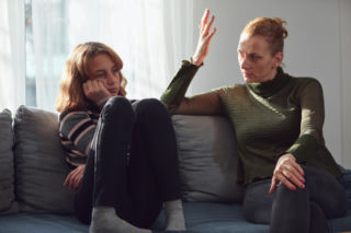 Dlaczego krzyczymy na dzieci? Te nawyki zwiększają rodzicielską frustrację