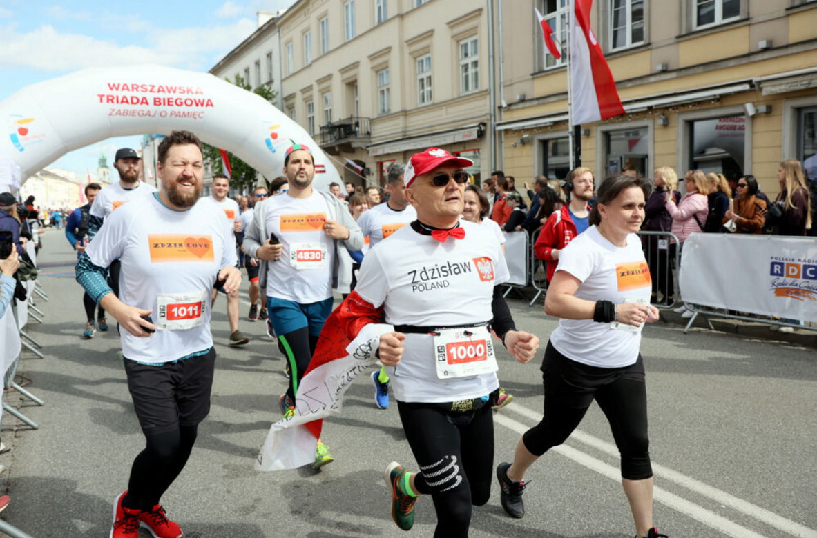 Bieg Konstytucji 3 Maja. Tysiące biegaczy na ulicach Warszawy