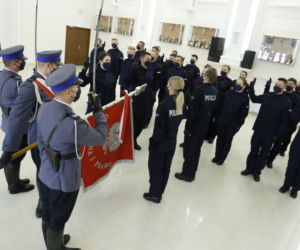 Lubelska policja ma nowych funkcjonariuszy. Ślubowanie w Lublinie