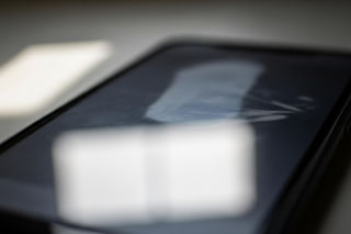 Szantaż intymnymi zdjęciami. Młody wyłudzacz wpadł, ale czy to powstrzyma kolejnych?