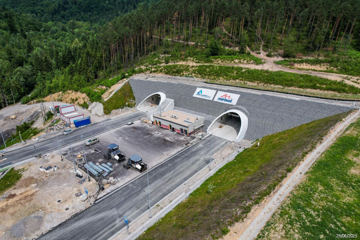 Tak wygląda obecnie budowa S1 Przybędza Milówka. Powstaną tu ogromne estakady, dwa tunele i centrum zarządzania ruchem