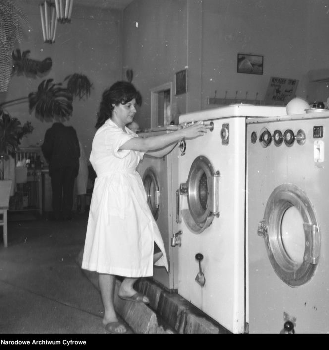 QUIZ PRL. Czy się stoi, czy się leży, trzy tysiące się należy. Tak pracowano w PRL-u