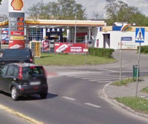 Przejście dla pieszych na skrzyżowaniu ulic Derdowskiego i Świerczewskiej (2017 r.)
