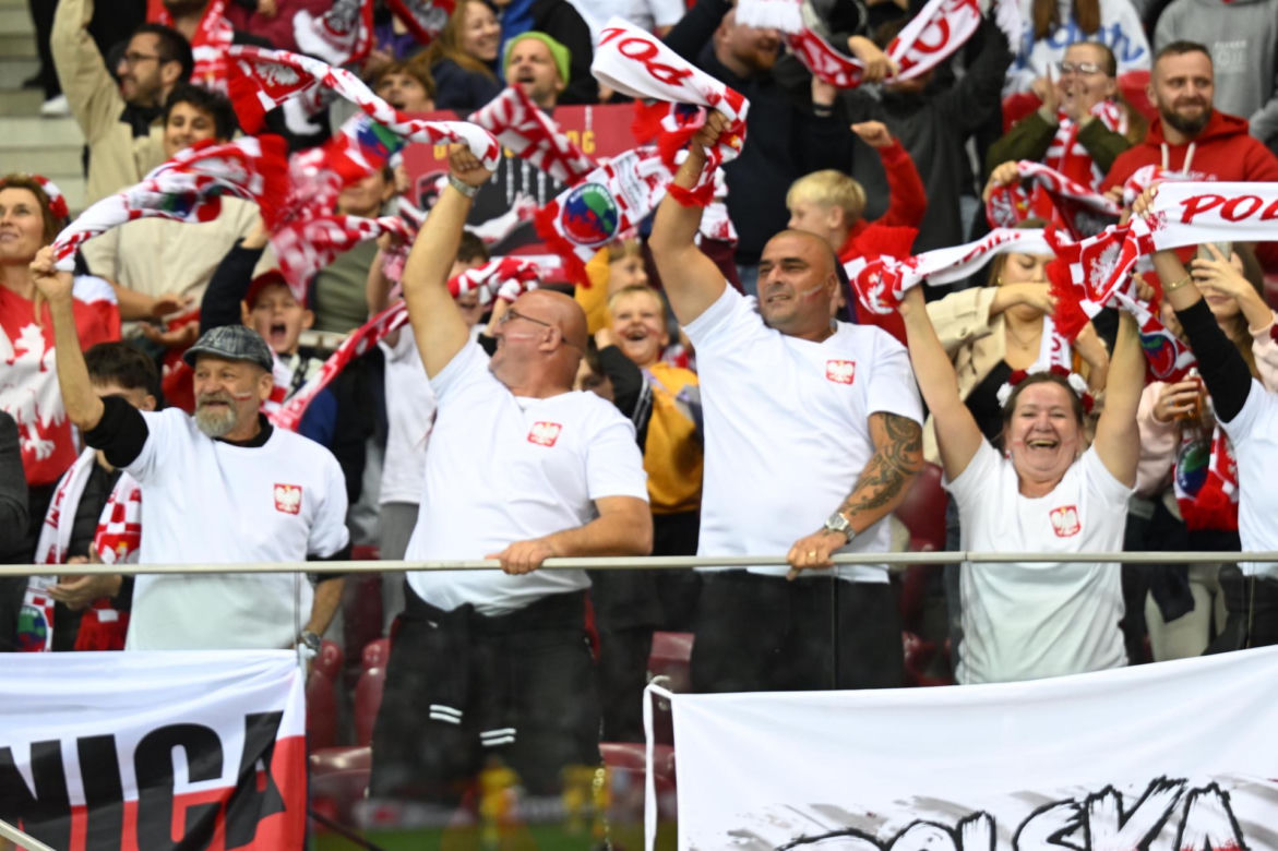 Kibice na meczu Polska - Rumunia. Znajdź się na zdjęciach z Narodowego!