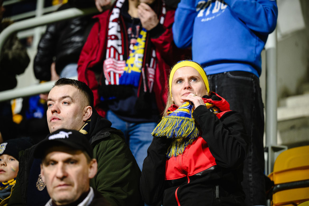 Arka Gdynia - Lechia Gdańsk: Zdjęcia kibiców z derbów Trójmiasta w ramach 23. kolejki PKO BP Ekstraklasy
