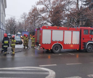 Ewakuacja szkoły w Radzyminie, uczeń przyniósł niewybuch na lekcje