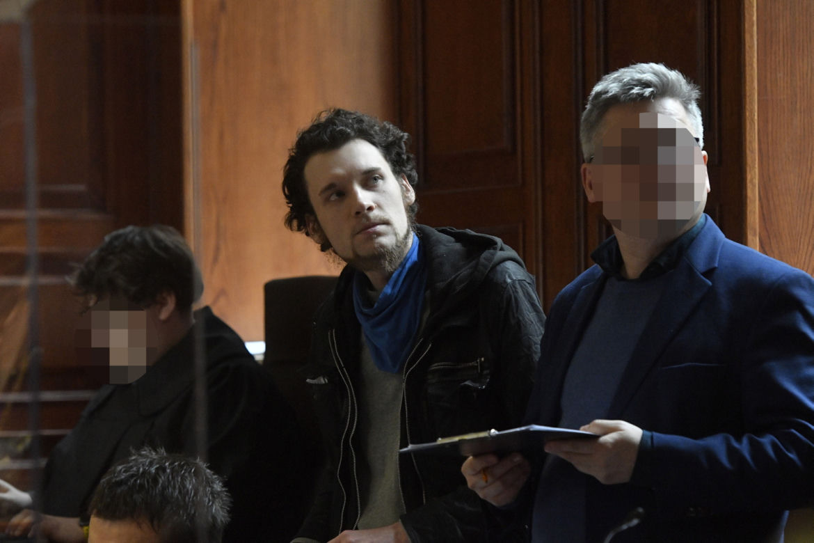 Amerykanin Karl Pfeffer gra przed sądem