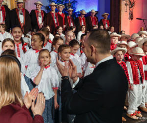 Prezydent Karol Nawrocki na góralskim koncercie w Koniakowie. Czas na moment się zatrzymał