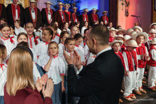 Prezydent Karol Nawrocki na góralskim koncercie w Koniakowie. Czas na moment się zatrzymał