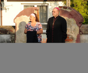 Ranczo 9 sezon odc. 117. Michałowa (Marta Lipińska), biskup Kozioł (Cezary Żak)