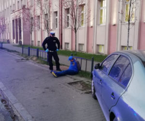 Policyjny pościg ulicami Łodzi zakończył się wypadkiem. 3 osoby w szpitalu