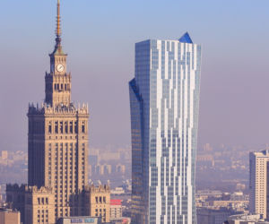 ZŁOTA 44 widok z okna