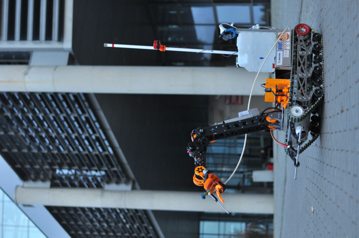 Rewolucja! Roboty staną ramię w ramię z ludźmi. Mają pomóc w walce z koronawirusem