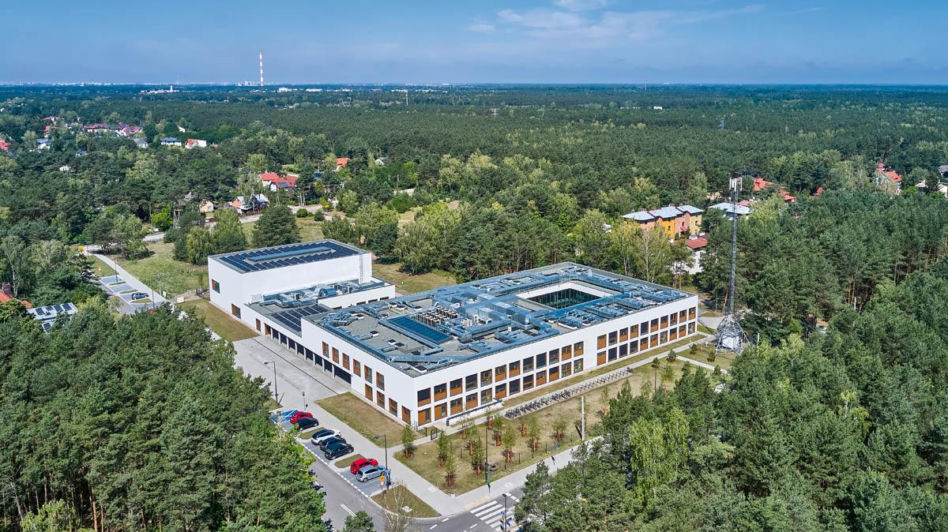 Nr 9/2024: Liceum w Wesołej, proj. plus3-architekci