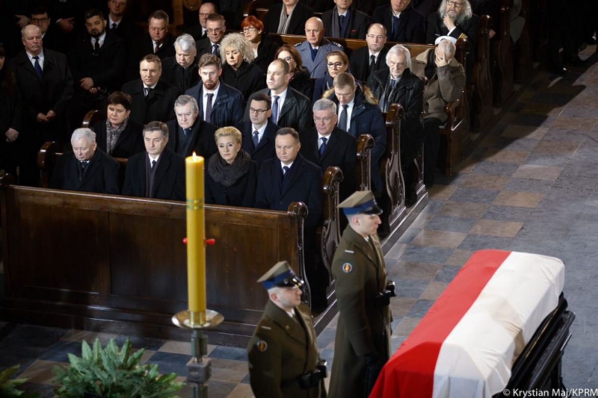 Czekali z pogrzebem na Kaczyńskiego