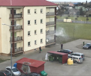 Balkon w Witkowie stanął W PŁOMIENIACH. Nowe technologie uratowały życie