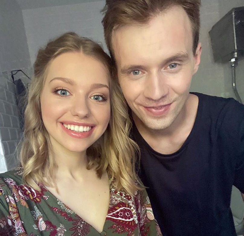 Przyjaciółki 16 sezon. Julka (Nicole Bogdanowicz), Antek (Maciej Zuchowicz)