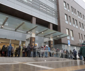 Lekarz i radny KO pod lupą. Miał pracować cztery doby bez przerwy? Chodzi o dyżury i 1,6 mln zł