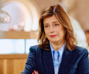 Damian trafi do aresztu pod zarzutem pedofilii i zostanie zaatakowany przez współwięźniów.