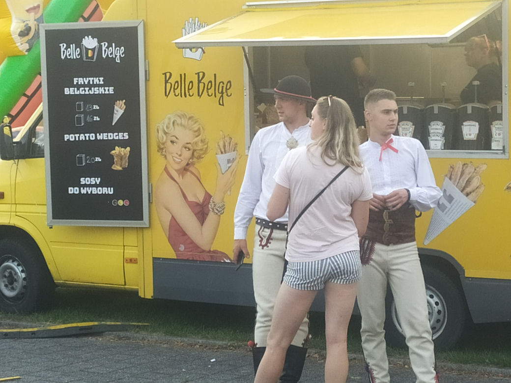 foodtracki na Bulwarach nad Sołą