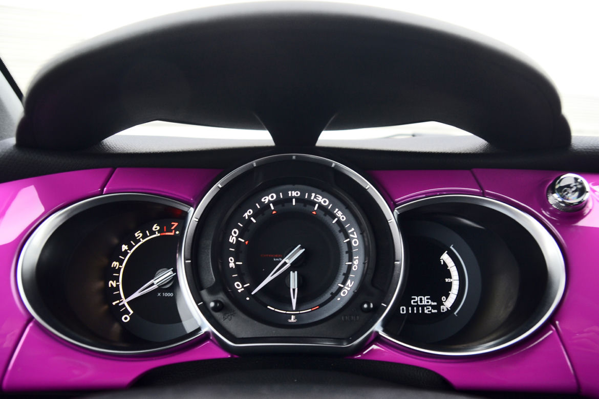Citroen DS3 Dark Pink 1.6 THP