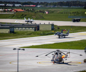 Myśliwce MiG-29 w Gdyni. Piloci rozpoczęli intensywne szkolenie na wybrzeżu