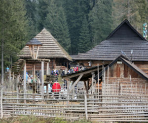 Ukraińcy pławią się w luksusie i bawią w najlepsze? Tak naprawdę wygląda Bukovel