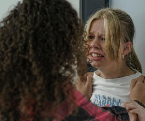 M jak miłość, odcinek 1893: Atak na Lenkę. Podła dziewczyna Grześka zadrwi z niej przed całą szkołą - ZWIASTUN