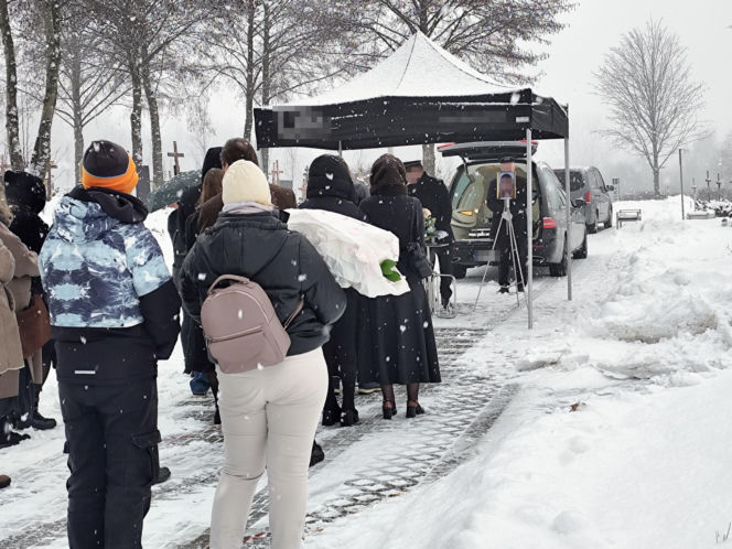 Pogrzeb 14- latki która się zaczadziła w Krakowie