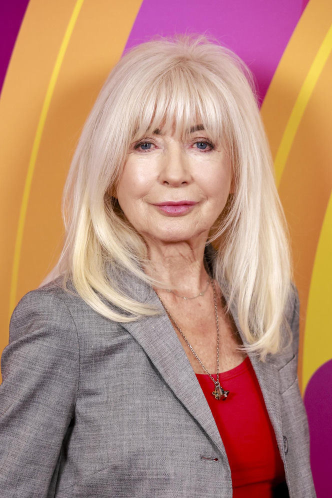 Pamiętacie sędzię Annę Marię Wesołowską? Tak dziś wygląda gwiazda telewizji. Aż trudno uwierzyć, że ma 71 lat!