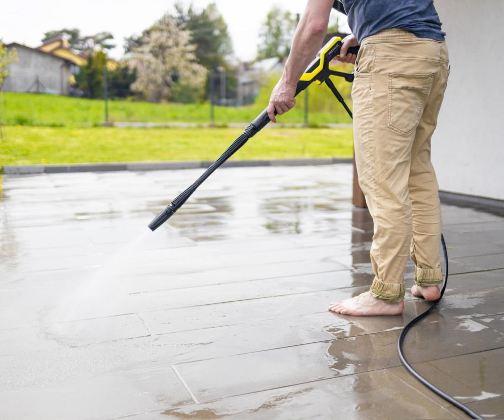 Przegląd i zabezpieczenie nawierzchni tarasowych po sezonie zimowym 