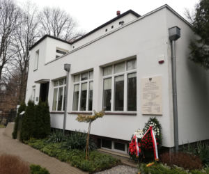 Odsłonięcie tablicy poświęconej Antoninie i Janowi Żabińskim