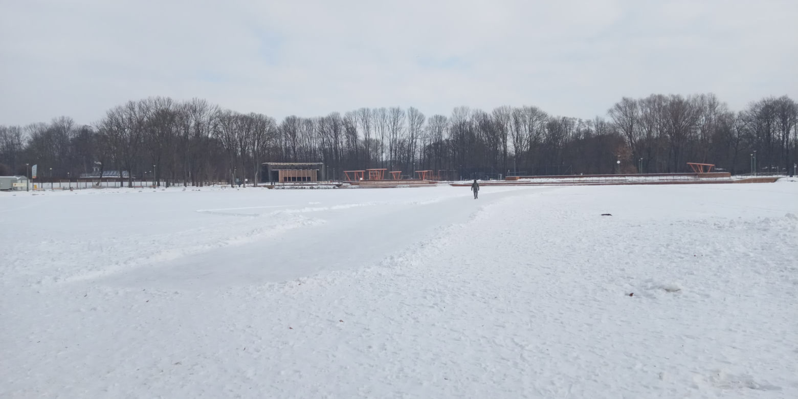 Zamarznięty Zalew Nowohucki
