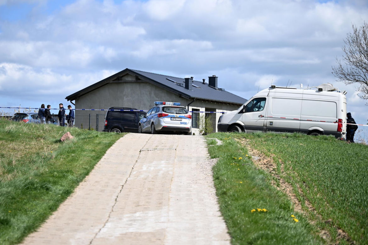 Zabójstwo w Jagatowie. Nie żyje 40-letnia kobieta. Policjanci szukają jej męża Rafała Zyska. Sąsiedzi w szoku: To byli spokojni ludzie
