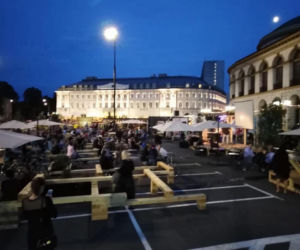 Warszawiacy pokochali Plac Bankowy