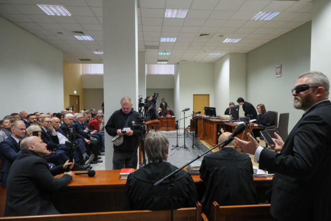 Grzegorz Braun po rozprawie